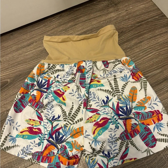 Motherhood Maternity Tropical White Floral Print Pull On Shorts Size M - Picture 3 of 3